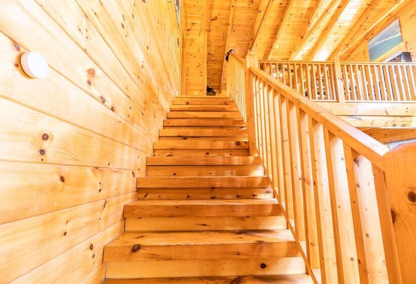 Comfort Cabin Bearway To Heaven   W Private Hot Tub