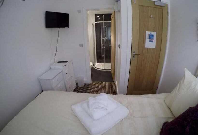 Deepcut Lodge Bed & Breakfast