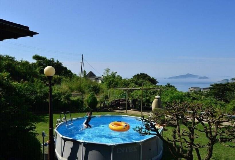 Geoje Birds Hill Pension