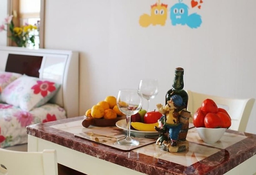 Geoje Birds Hill Pension