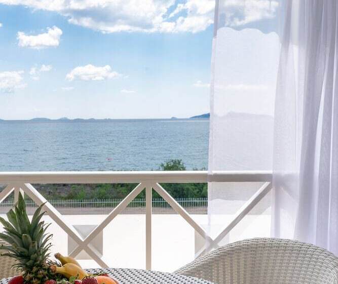 Grand Bleu Anastazia