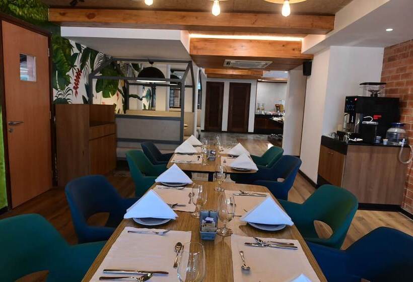 בית מלון כפרי Aiden By Best Western Vagator Goa