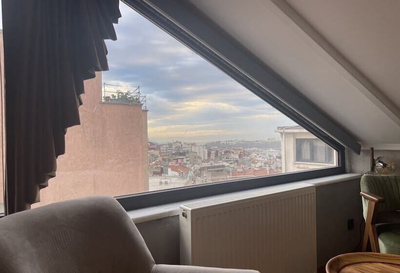 فندق Aleksandr Pera