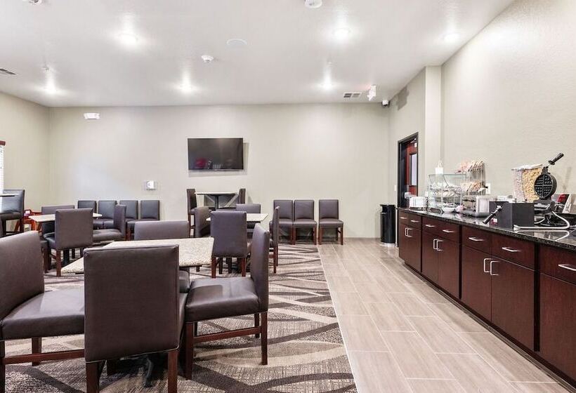 Cobblestone Hotel & Suites   Mosinee