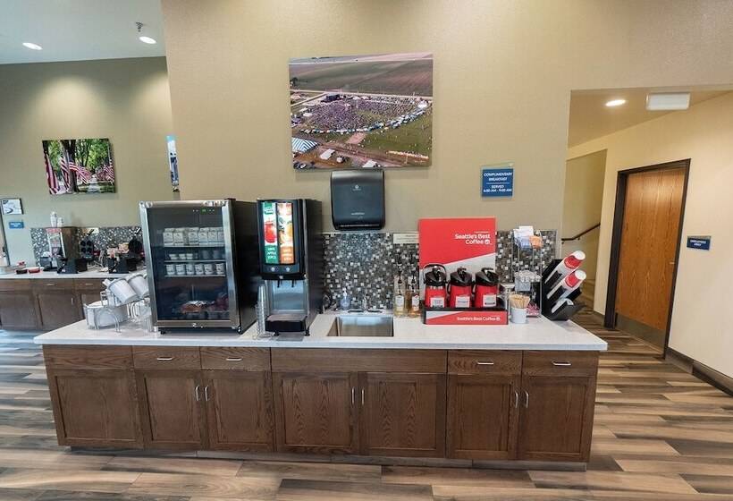 Отель Cobblestone Inn & Suites Sheldon