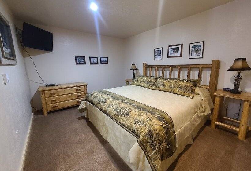 Отель Flaming Gorge Hideout