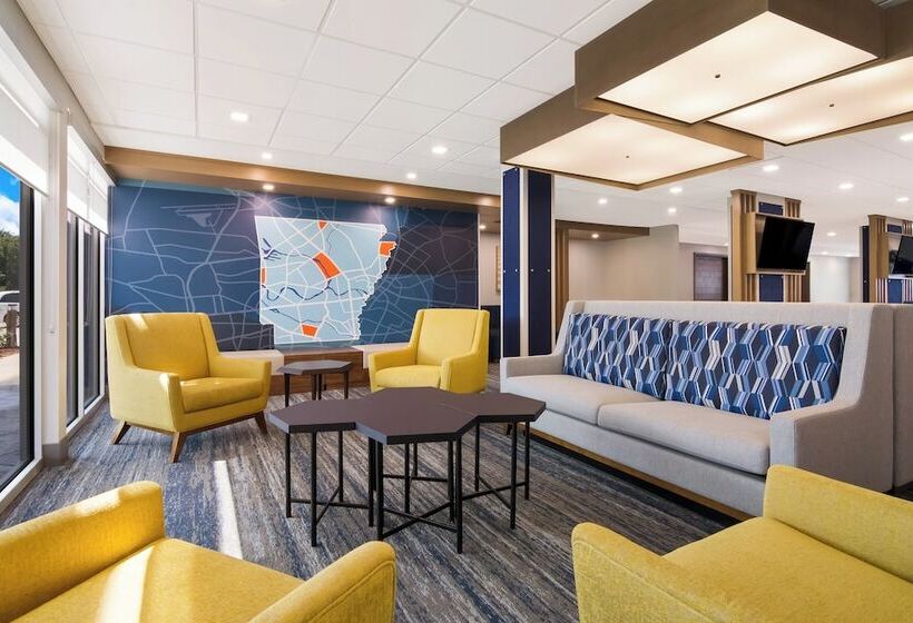 فندق Holiday Inn Express & Suites   Springdale   Fayetteville Area