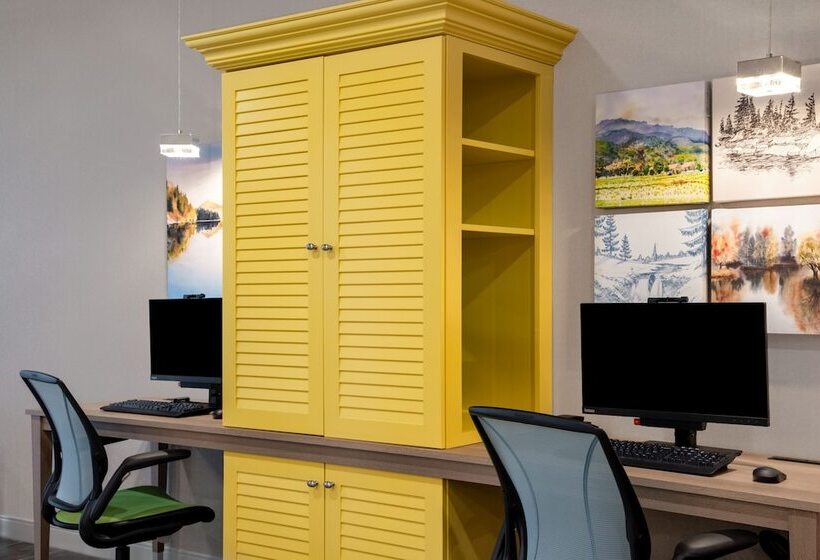 فندق Home2 Suites By Hilton Calhoun