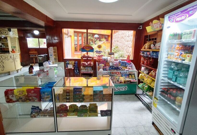 هتل Hosteria Los Cuartos