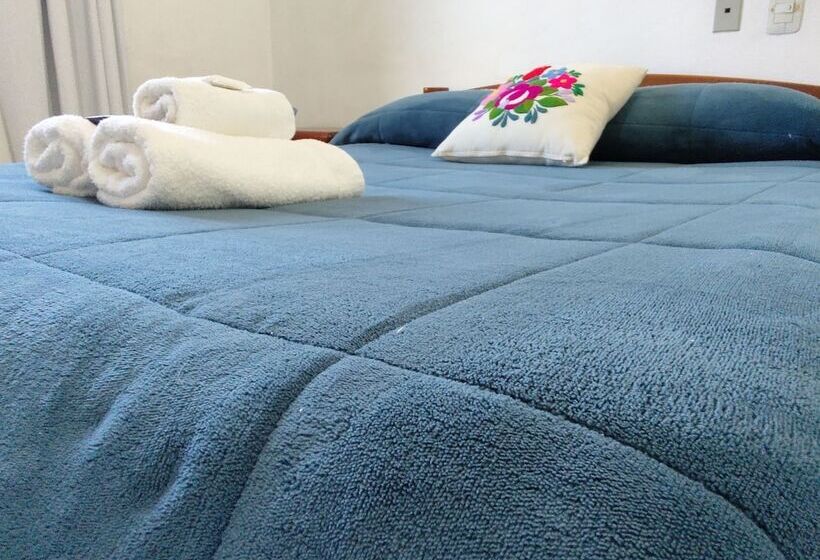 هتل Hosteria Los Cuartos