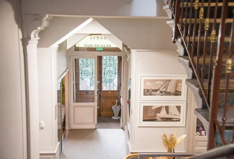 ホテル Hôtel Gallia