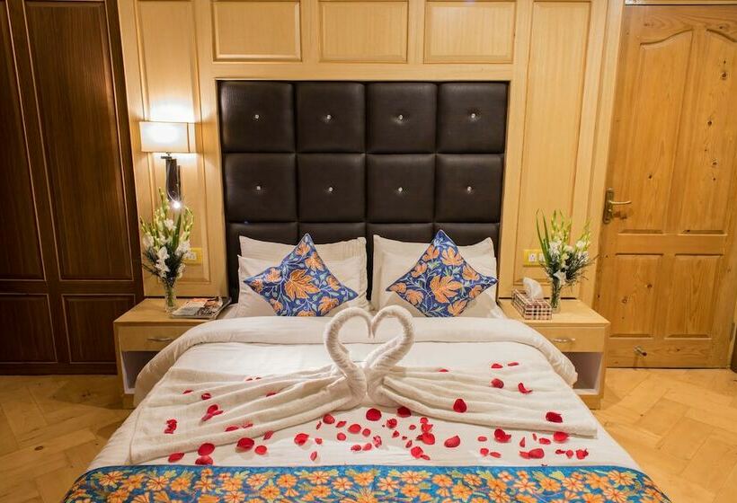 فندق Imperial Resorts