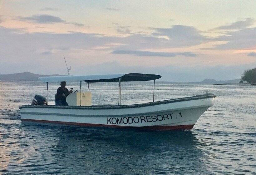ホテル Komodo Resort