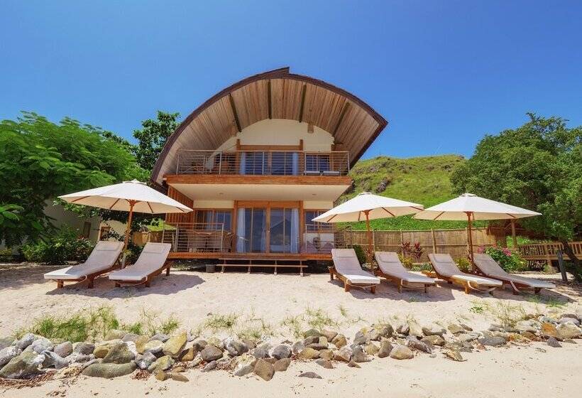 ホテル Komodo Resort