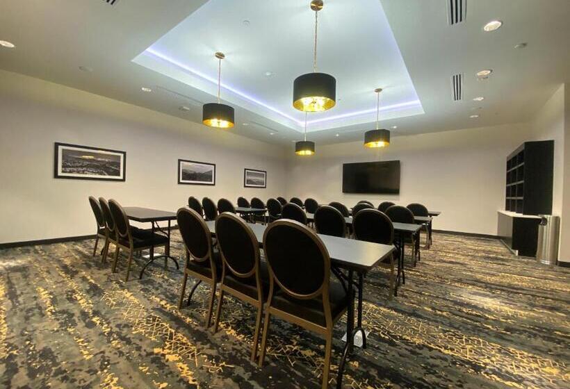 호텔 La Quinta Inn & Suites By Wyndham Yucaipa