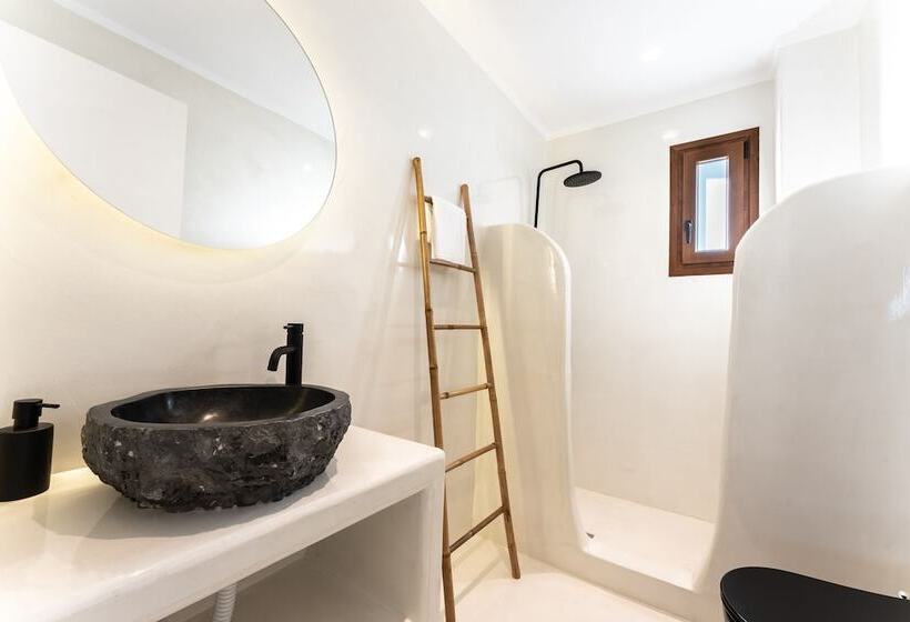 בית מלון כפרי Leon Luxury Suites