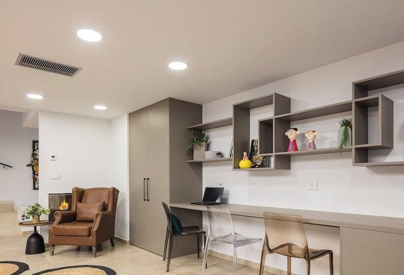 Отель Lines Concept Accommodation