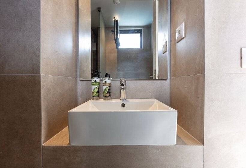 Отель Lines Concept Accommodation