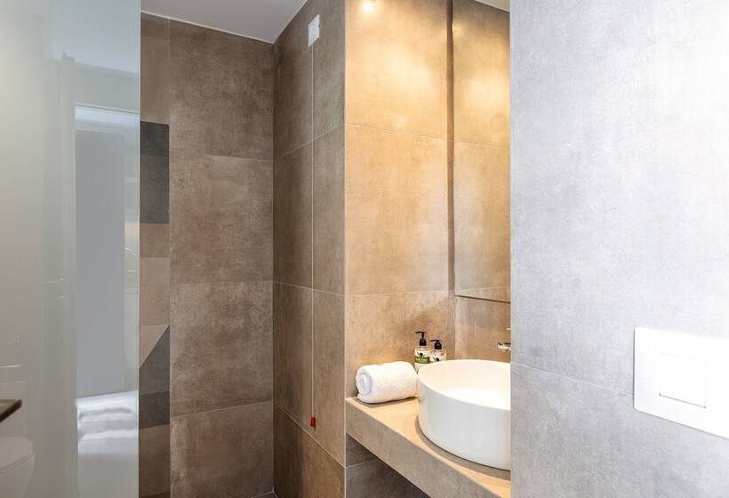 Отель Lines Concept Accommodation