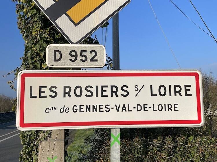 ホテル Logis Loire