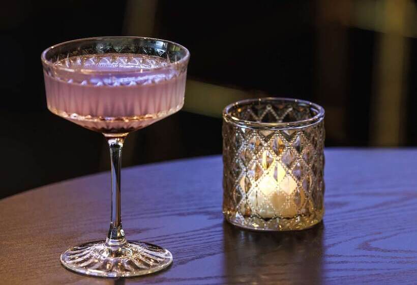 فندق Mercure Melbourne St Kilda Road