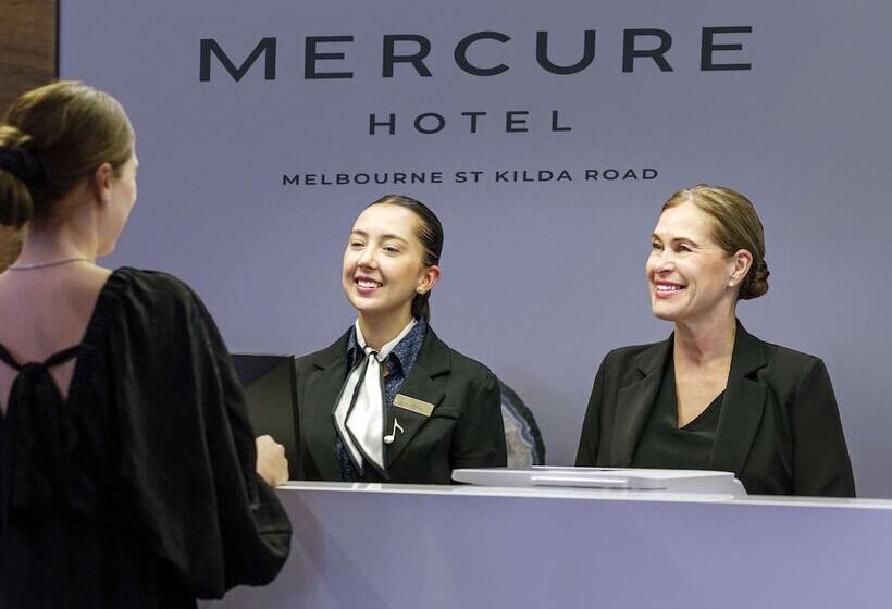 בית מלון כפרי Mercure Melbourne St Kilda Road
