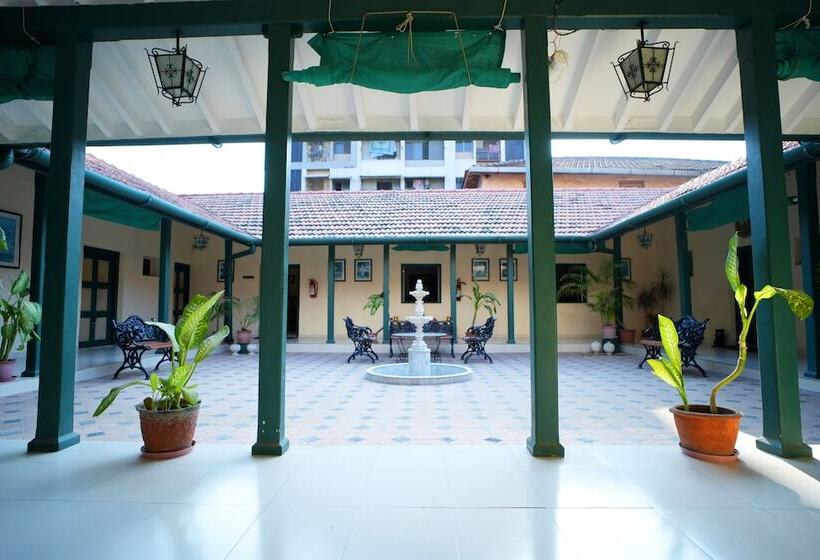 فندق Narayani Heritage