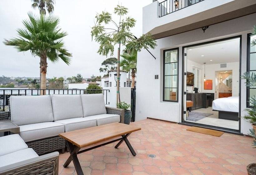 فندق North Beach Villa