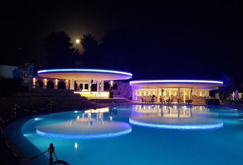 בית מלון כפרי O Paradise Beach Resort & Spa