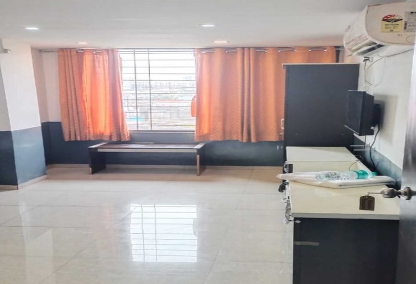 בית מלון כפרי Renuka Executive