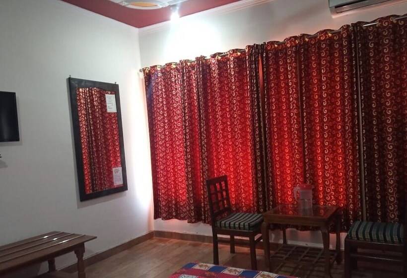 호텔 Sheetal Tower