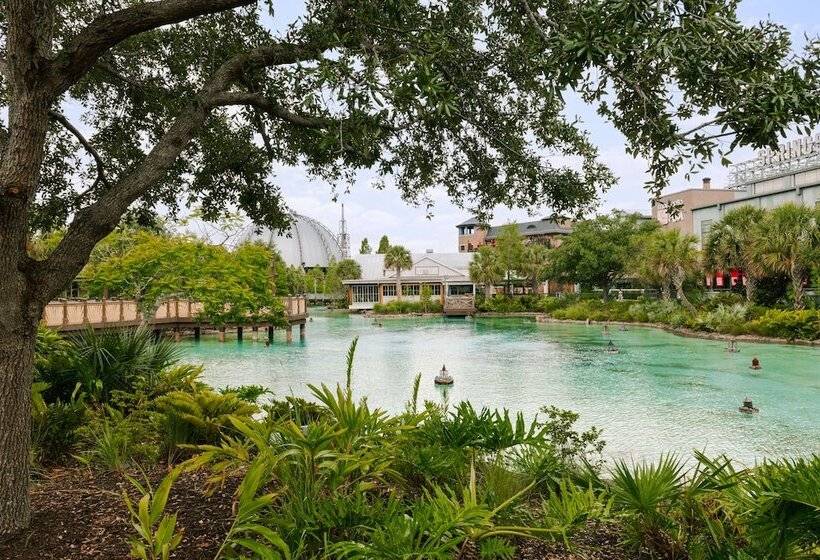 Отель Sonder Cirrus