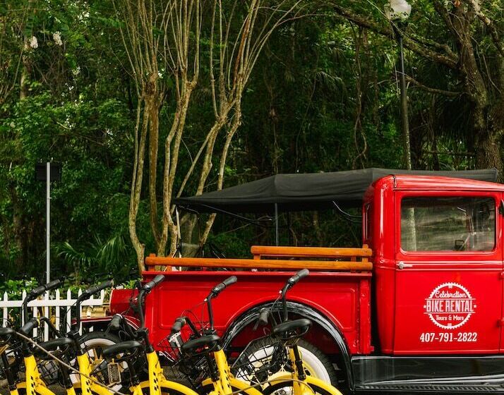 Отель Sonder Cirrus