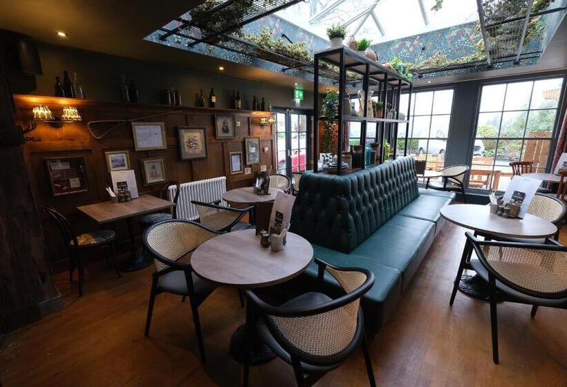 ホテル The Angel Inn   The Inn Collection Group