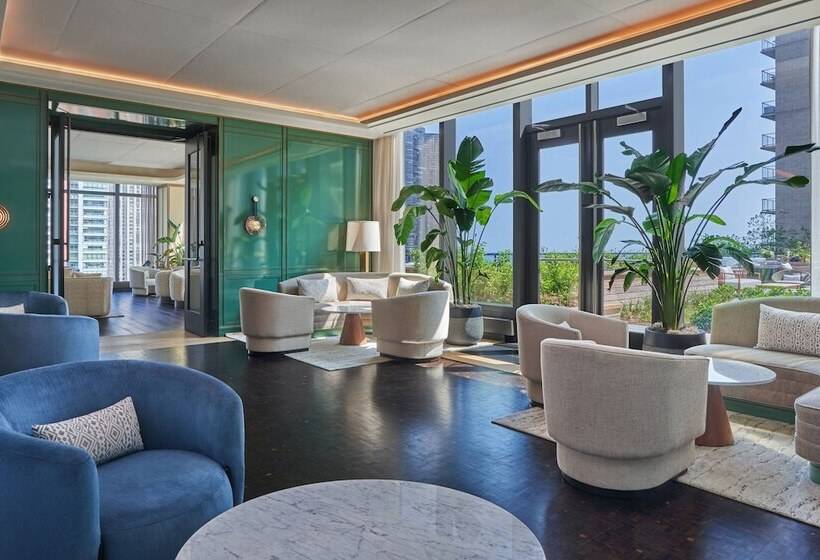 هتل The St. Regis Chicago