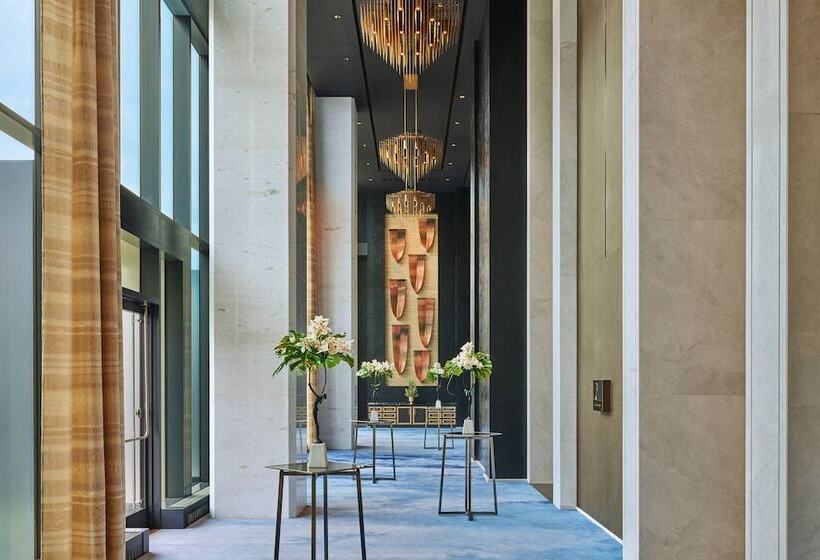 هتل The St. Regis Chicago