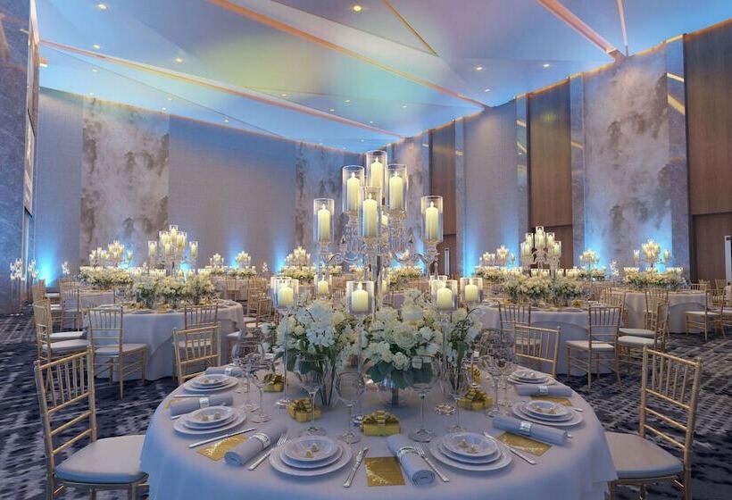 هتل The St. Regis Chicago