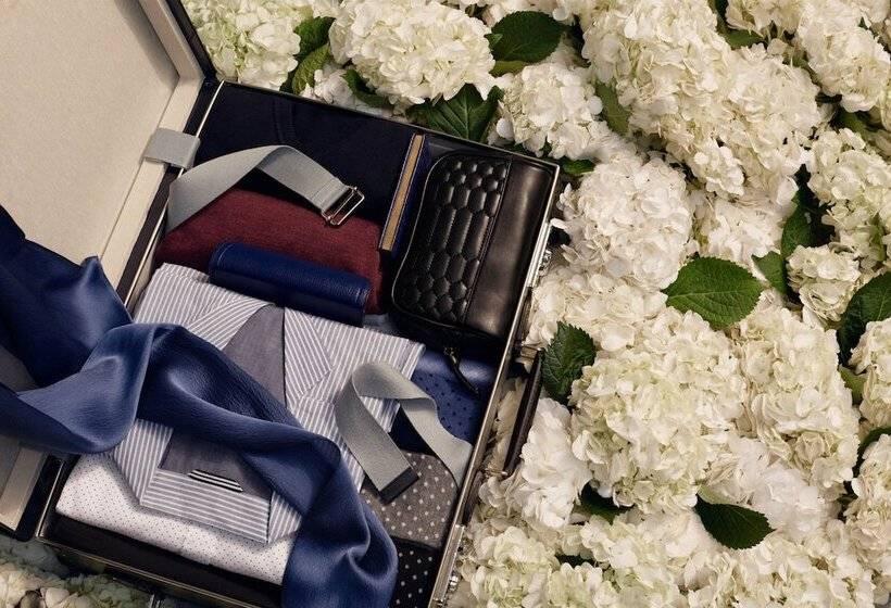 هتل The St. Regis Chicago