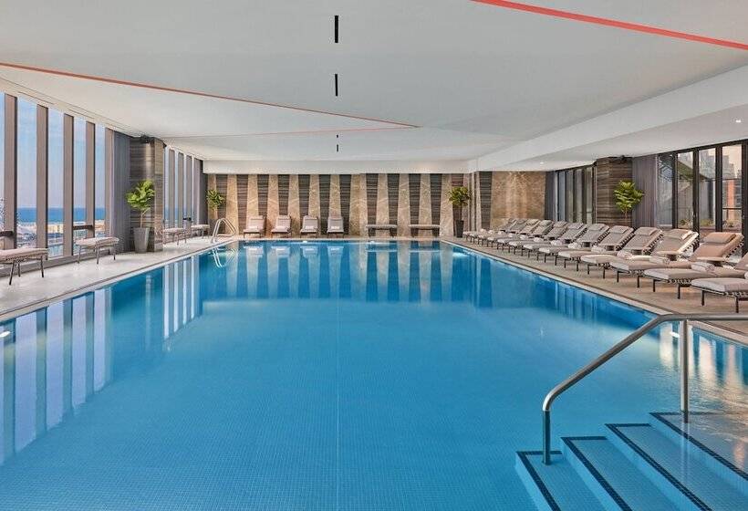 هتل The St. Regis Chicago