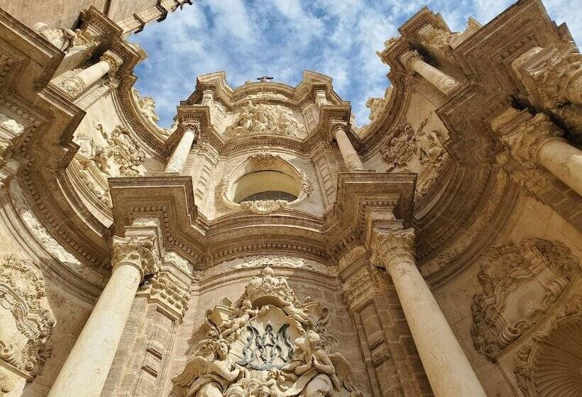 فندق The Valentia Corretgería