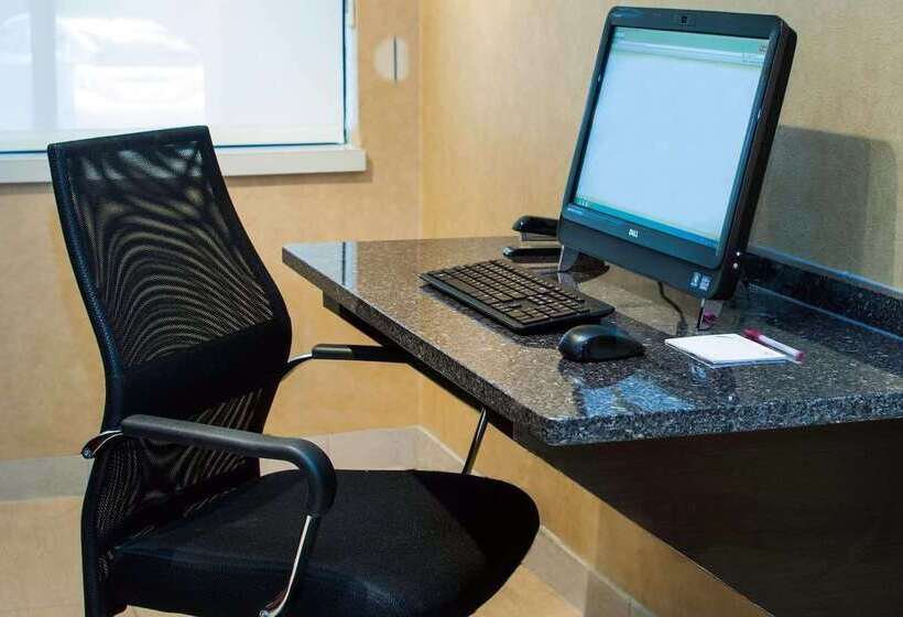 酒店 Tysons Corner Suites, A Baymont By Wyndham