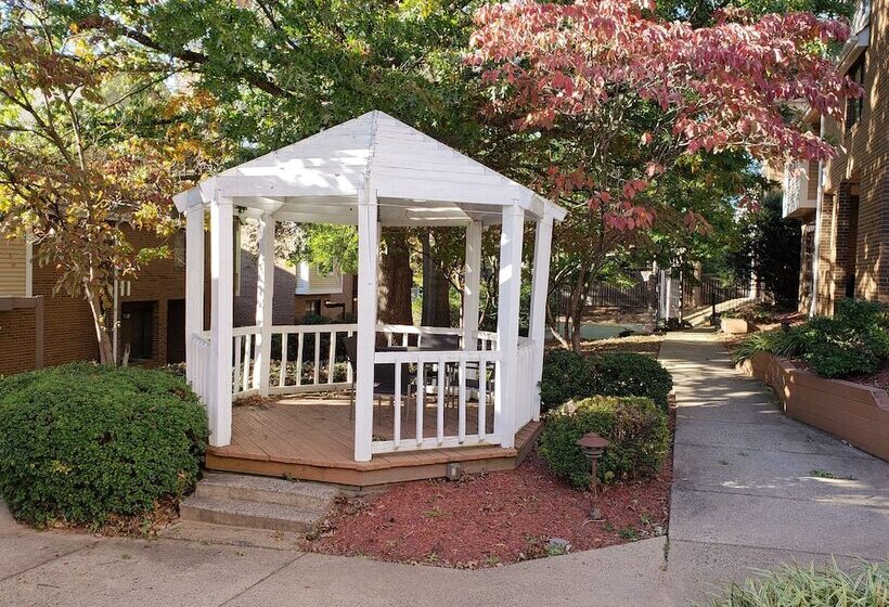 호텔 Tysons Corner Suites, A Baymont By Wyndham