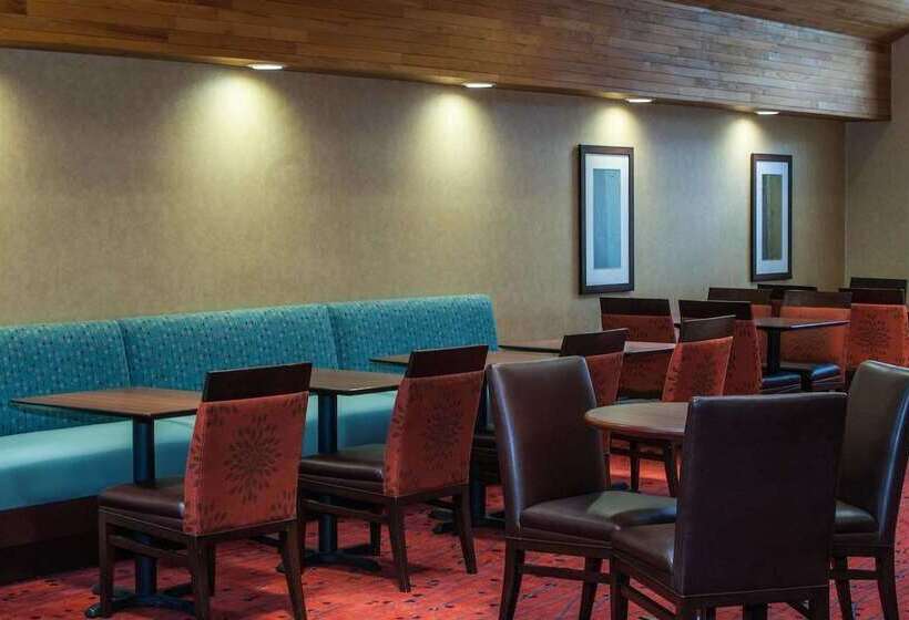 בית מלון כפרי Tysons Corner Suites, A Baymont By Wyndham