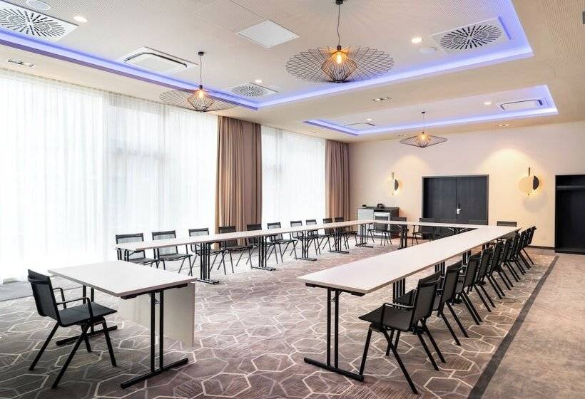 Leonardo Royal Hotel Cologne Bonn Airport