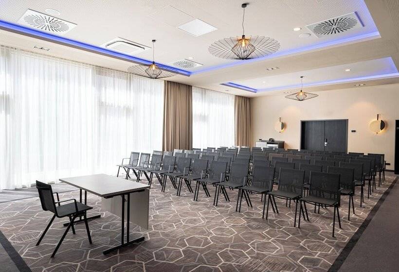 Leonardo Royal Hotel Cologne Bonn Airport