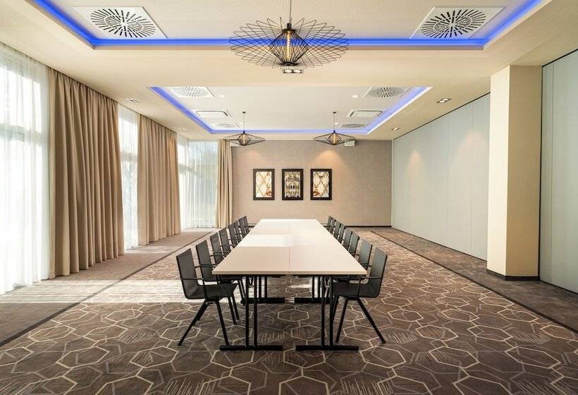 Leonardo Royal Hotel Cologne Bonn Airport