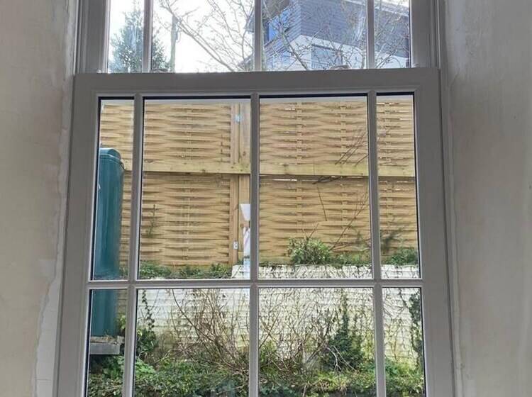 Newly Refurbished 7 Bed Cottage In Polruan, Fowey