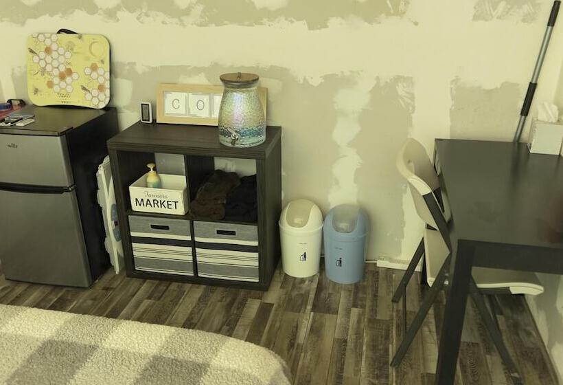 Off Grid 1 Bed Cabin In Yokuts Valley