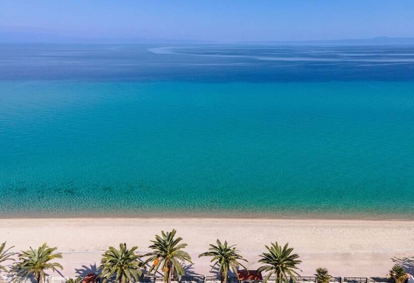 بنسيون Amalthia Luxury Suites