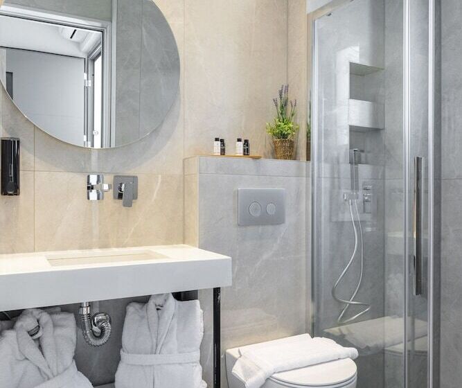 פנסיון Amalthia Luxury Suites